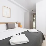 2bed Flat W Shared Heated Pool In Mlh By Homely! דירה *