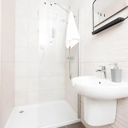 アパート 2bed Flat W Shared Heated Pool In Mlh By Homely! *