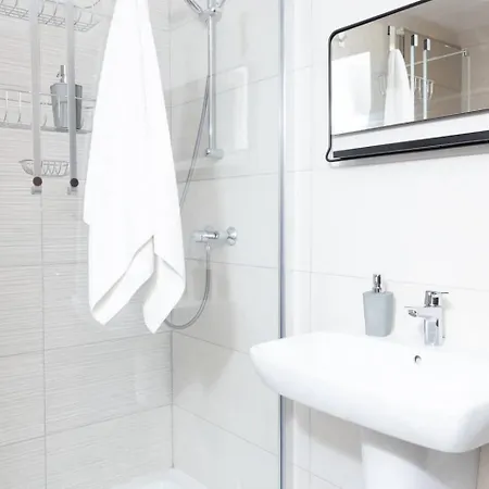 2bed Flat W Shared Heated Pool In Mlh By Homely! * メーリッハ