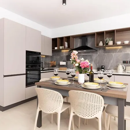 アパート 2bed Flat W Shared Heated Pool In Mlh By Homely! *