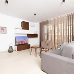 2bed Flat W Shared Heated Pool In Mlh By Homely! Apartment Mellieha
