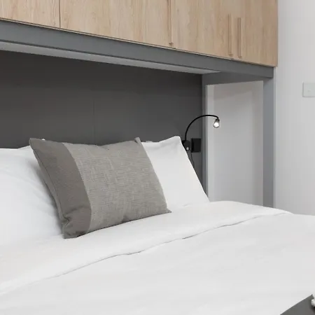 2bed Flat W Shared Heated Pool In Mlh By Homely! Daire *