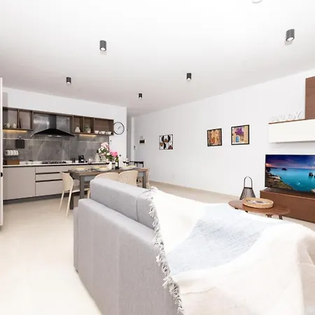 2bed Flat W Shared Heated Pool In Mlh By Homely! * Mellieħa