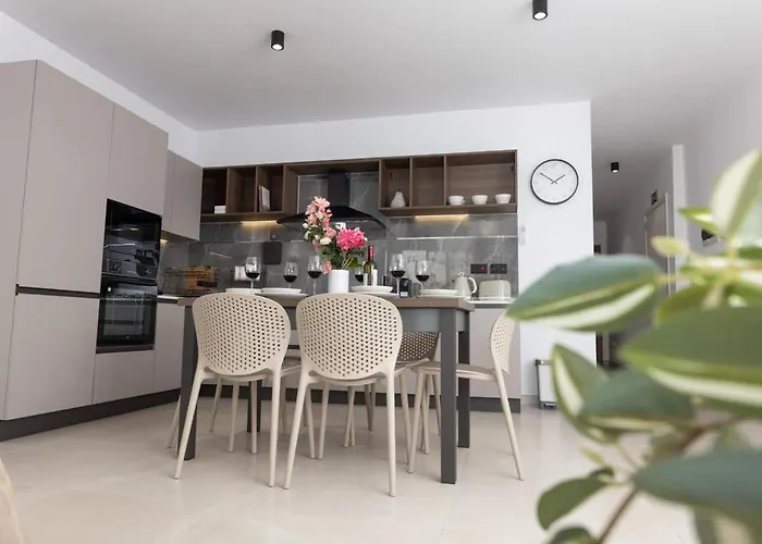 2bed Flat W Shared Heated Pool In Mlh By Homely! * Mellieħa