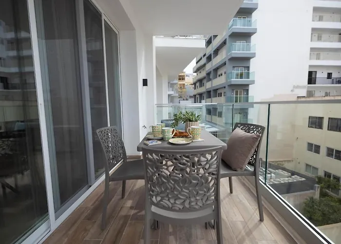 2bed Flat W Shared Heated Pool In Mlh By Homely! Διαμέρισμα Mellieħa